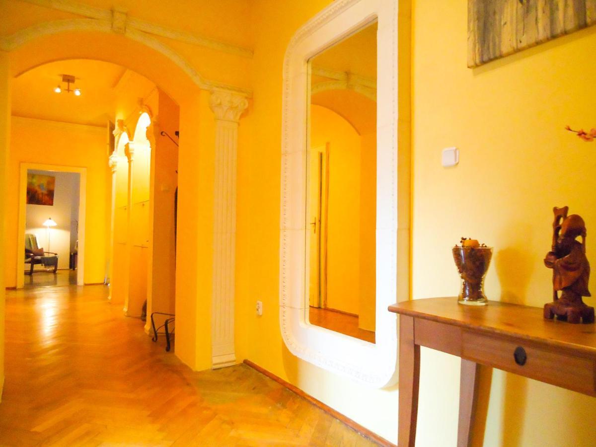 קרקוב Krowoderska Apartment מראה חיצוני תמונה